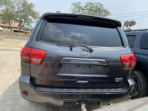 Toyota Sequoia 2016 Gray