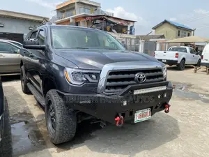 Toyota Sequoia 2016 Gray