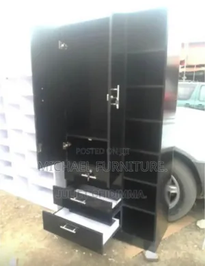 Top Quality 3 by 6 Wardrobe With 3 Drawers