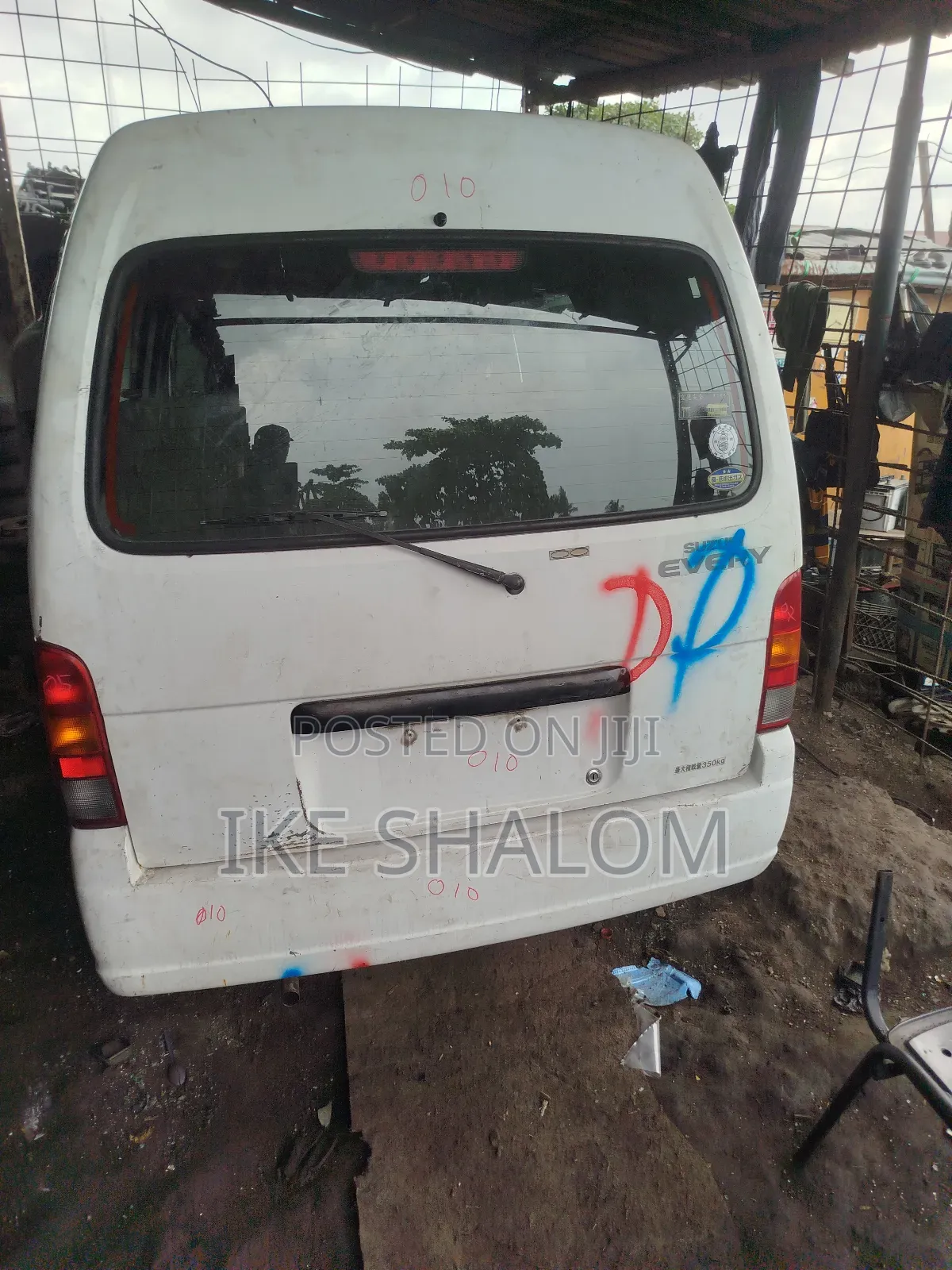 Suzuki Every 2010 White