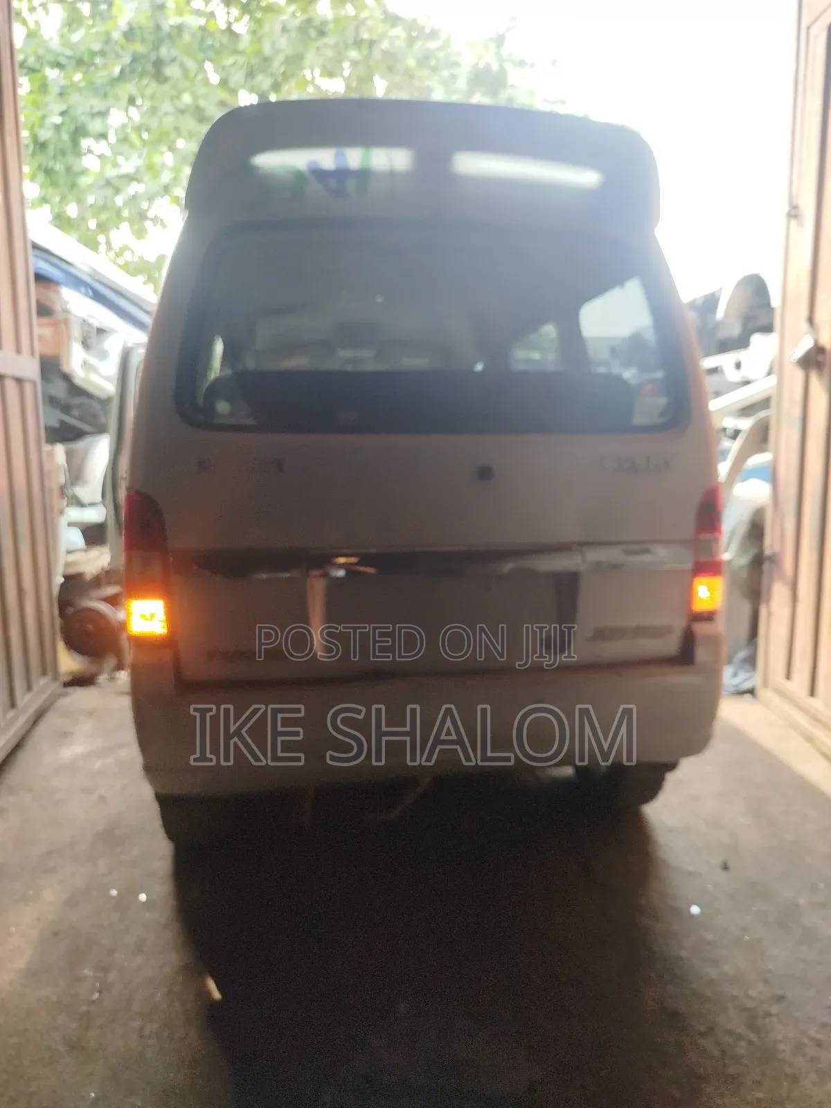 Suzuki Every 2010