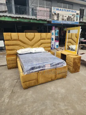 Quality 4.5by6 Bed With Full Accessories.