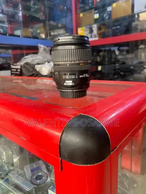 CANON Lens 17-85mm