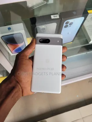 Photo - Google Pixel 7 128 GB White