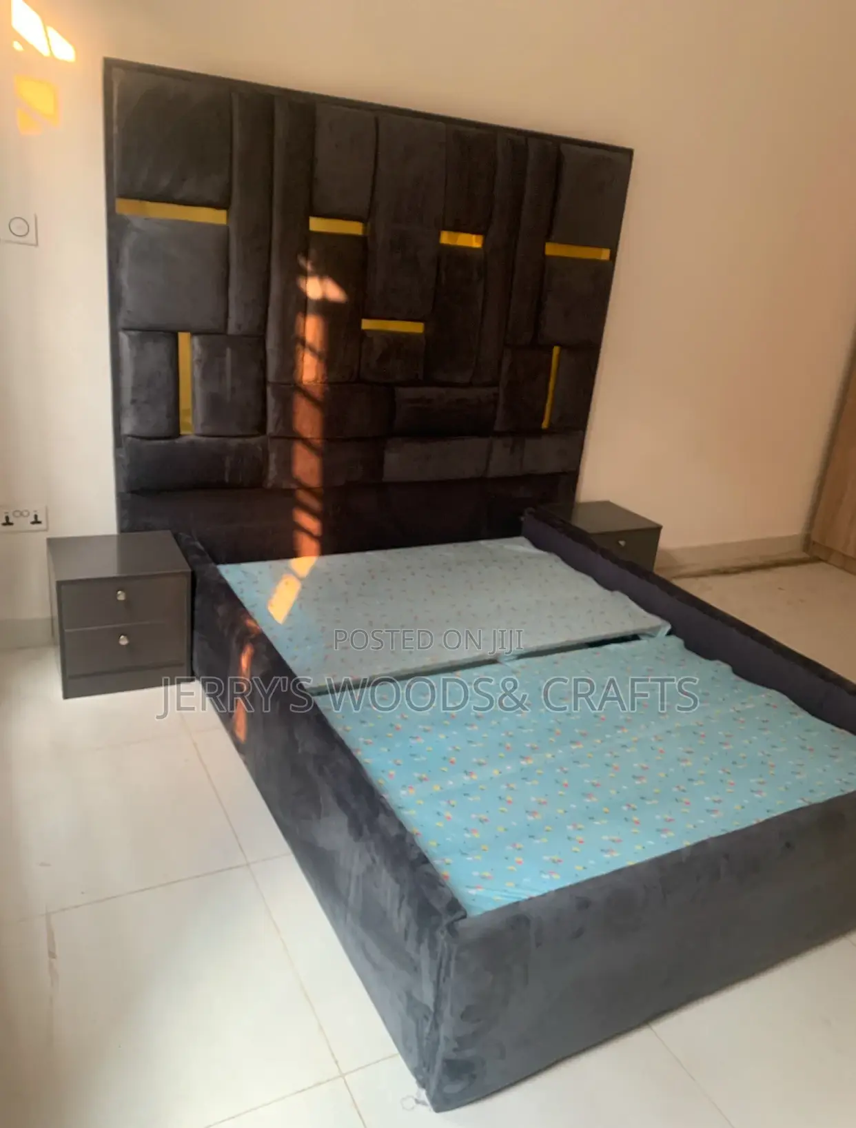 4/Half By 6 Bedframe