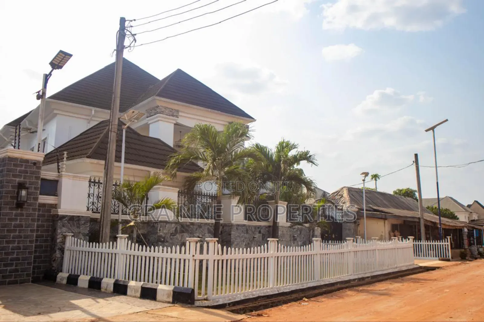 5bdrm Duplex in Owerri for sale