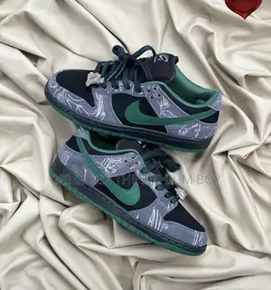 Best Sneakers Vendor. High Quality Nike Sneakers Shoe