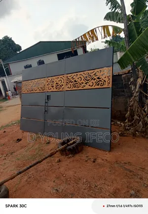 Foreign Latest Rolling Gate