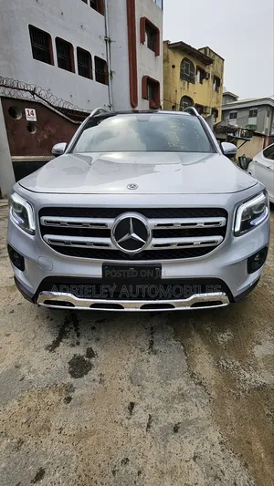 Mercedes-Benz GLB-Class GLB 250 4MATIC 2021 Silver