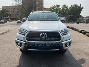 Photo - New Toyota Hilux 2023 White