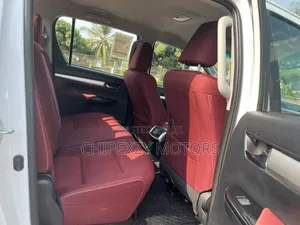 New Toyota Hilux 2023 White