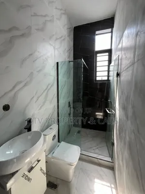 Furnished 4bdrm Maisonette in Lekki Phase 1 for sale