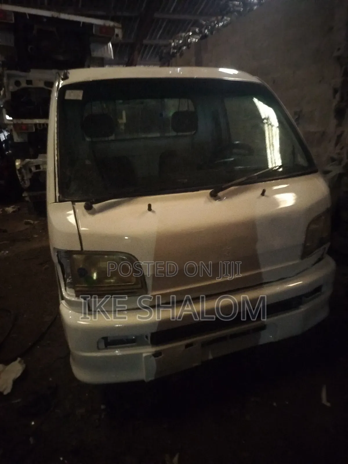 Daihatsu Hijet 2010 White