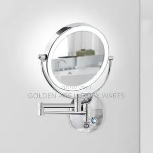 Magnifying Mirror With Light