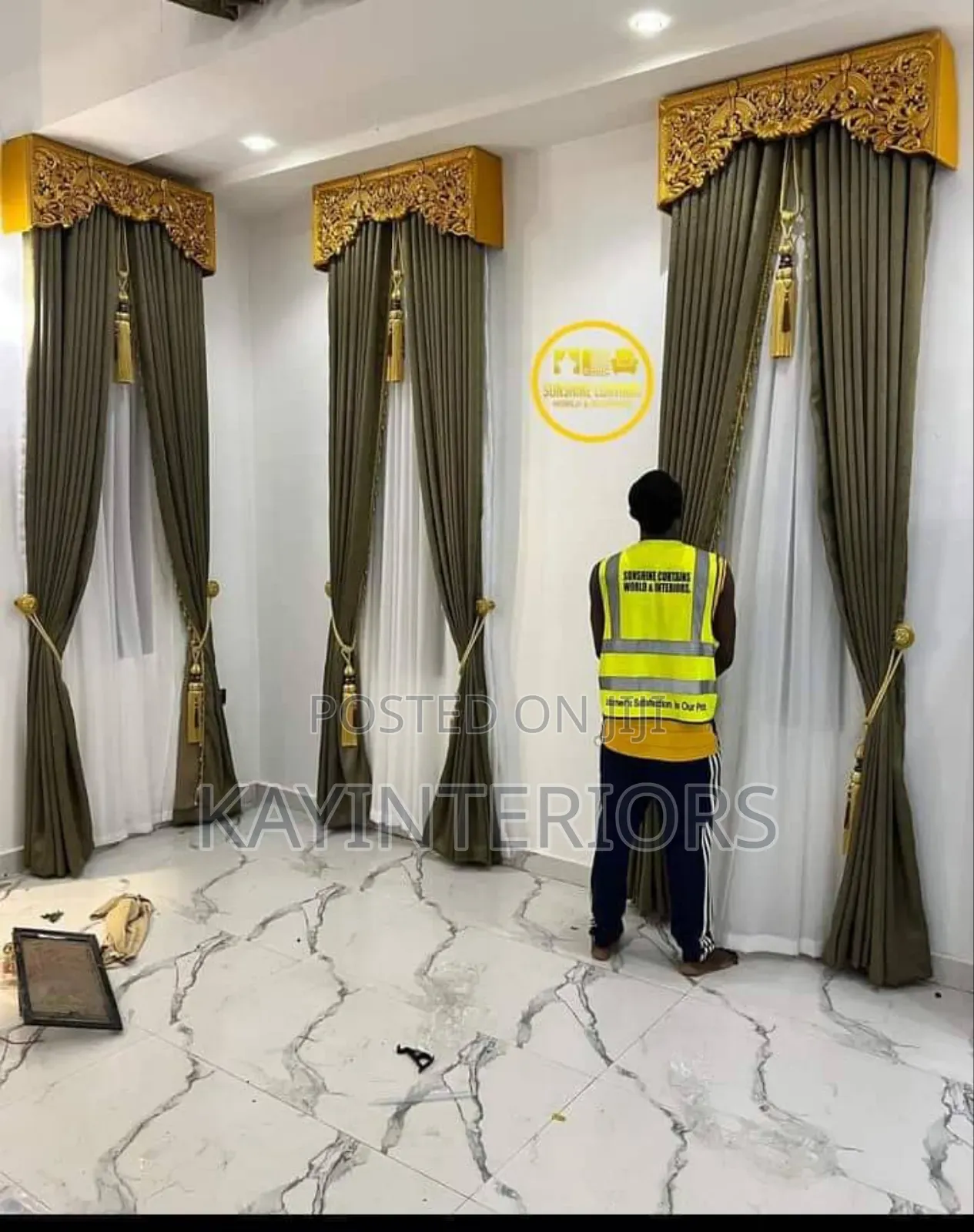 Curtains With Board