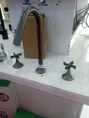Executive Deck Mixer Tap