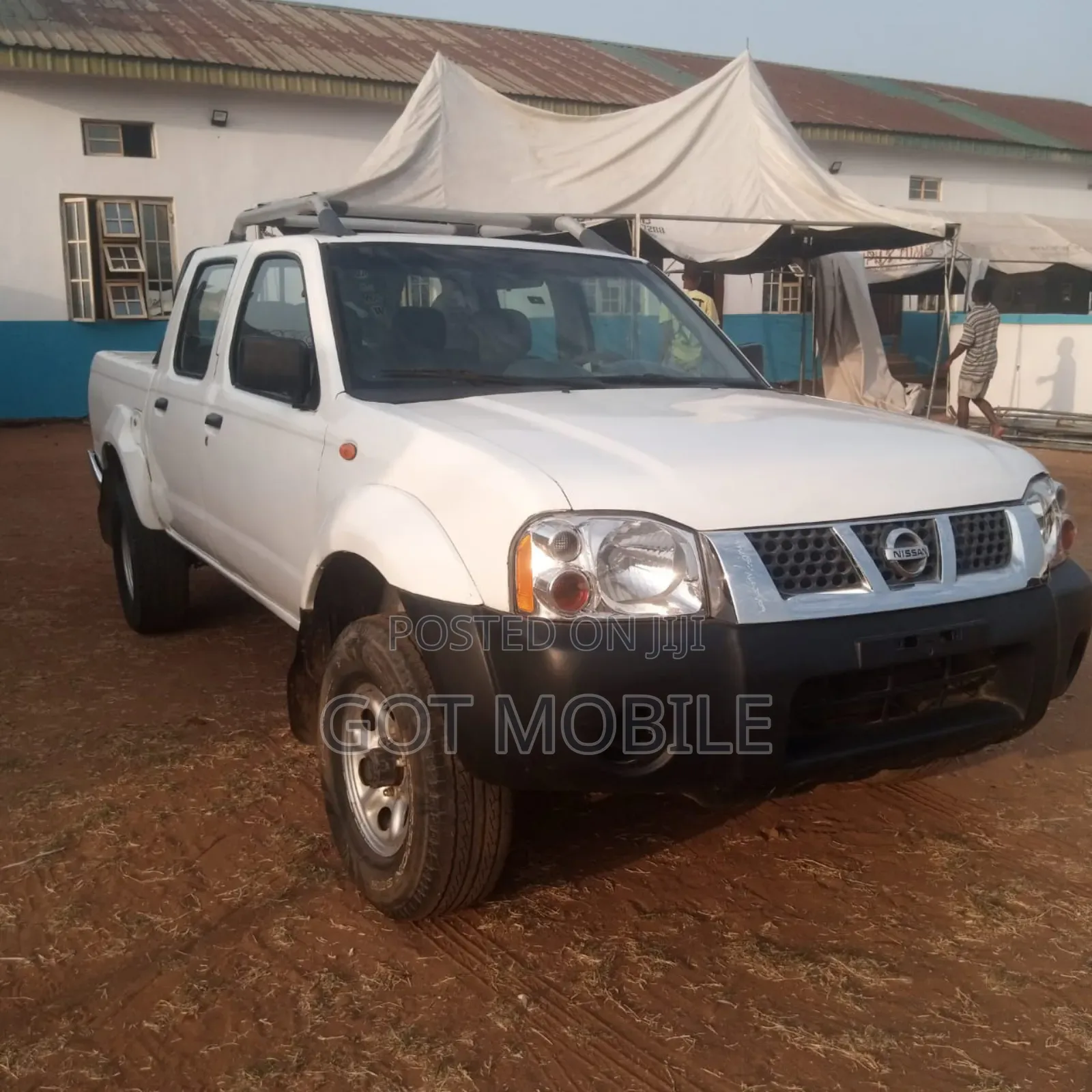 Nissan Frontier 2014 White