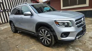 Mercedes-Benz GLB-Class GLB 250 4MATIC 2020 Silver