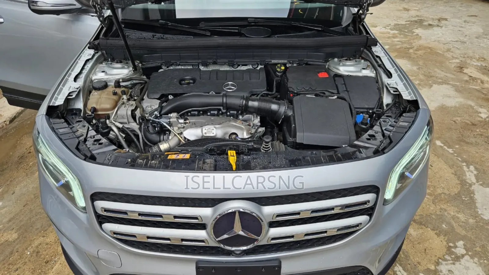 Mercedes-Benz GLB-Class GLB 250 4MATIC 2020 Silver
