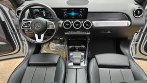 Mercedes-Benz GLB-Class GLB 250 4MATIC 2020 Silver