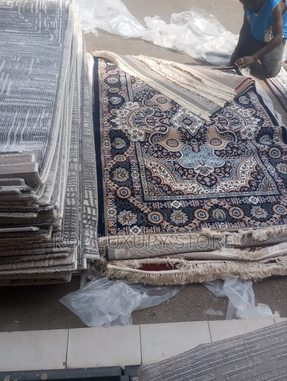 Quality Center Rug