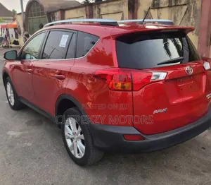 Toyota RAV4 Limited 4dr SUV AWD (2.5L 4cyl 6A) 2014 Red