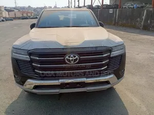 Photo - New Toyota Land Cruiser 2024 Black