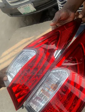 Back Light Es 350, 2017