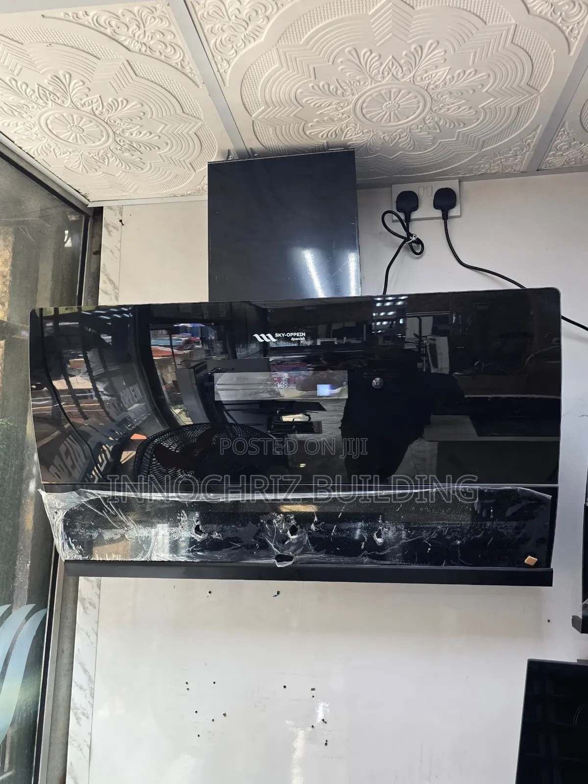 Kitchen Extractor/Range Hood