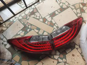 Rearlight Es350 2015