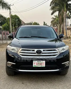Photo - Toyota Highlander 2014 Black