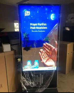 65 Inches Interactive Advertising Signage Screen