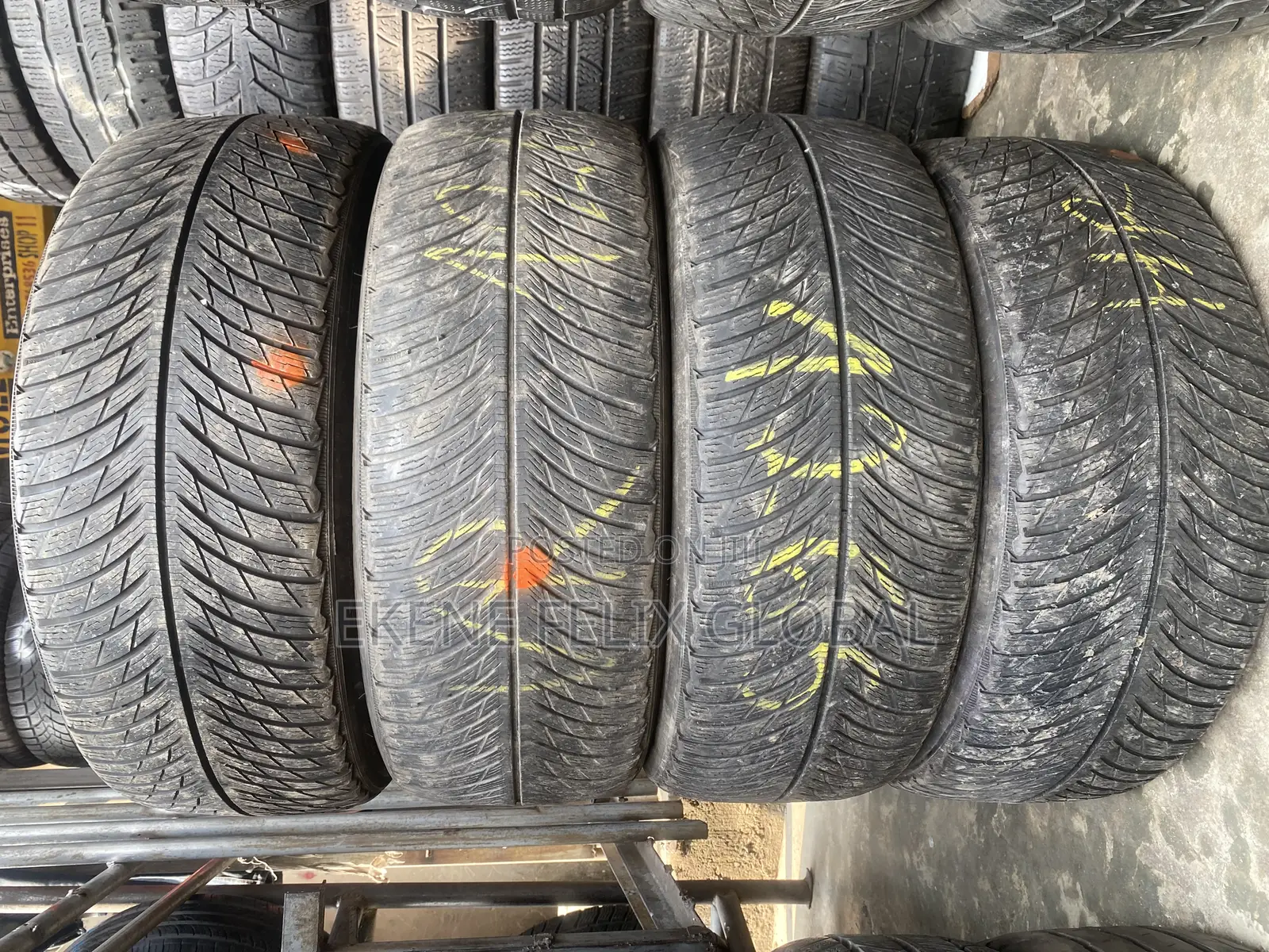235/55/17 Michelin