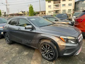 Mercedes-Benz GLA 250 2017 Gray