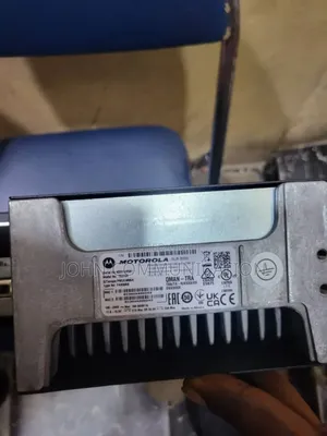 Motorola SLR 8,000 Digital Repeater UHF