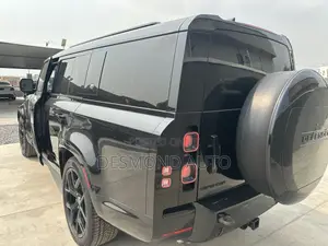 Land Rover Defender Carpathian Edition 2023 Black