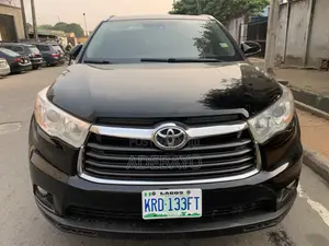 Photo - Toyota Highlander 2014 Black