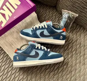 Nike SB High Quality Luxury Sneakers