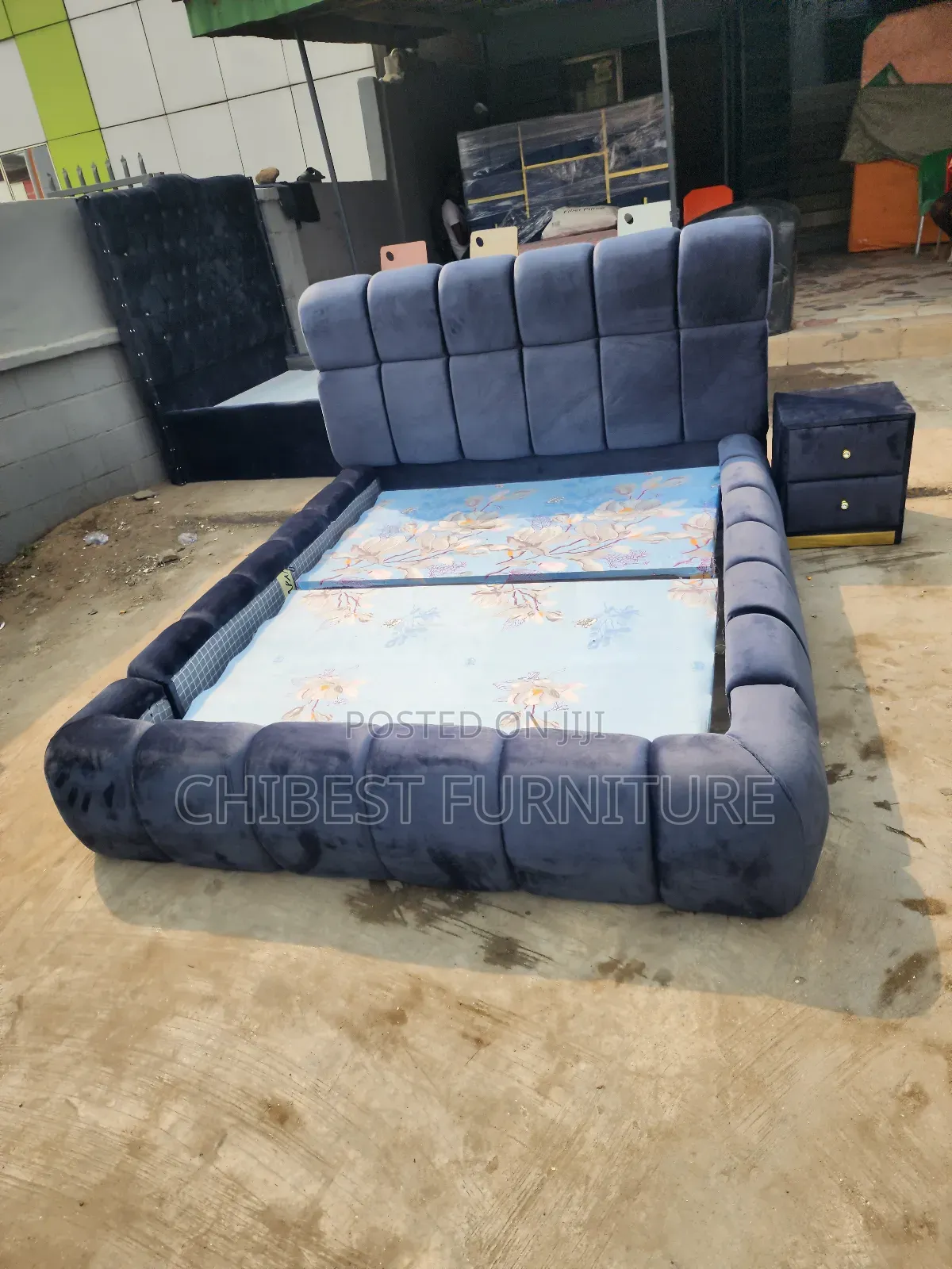 5by6 Bed Frame With One Side Drawer.