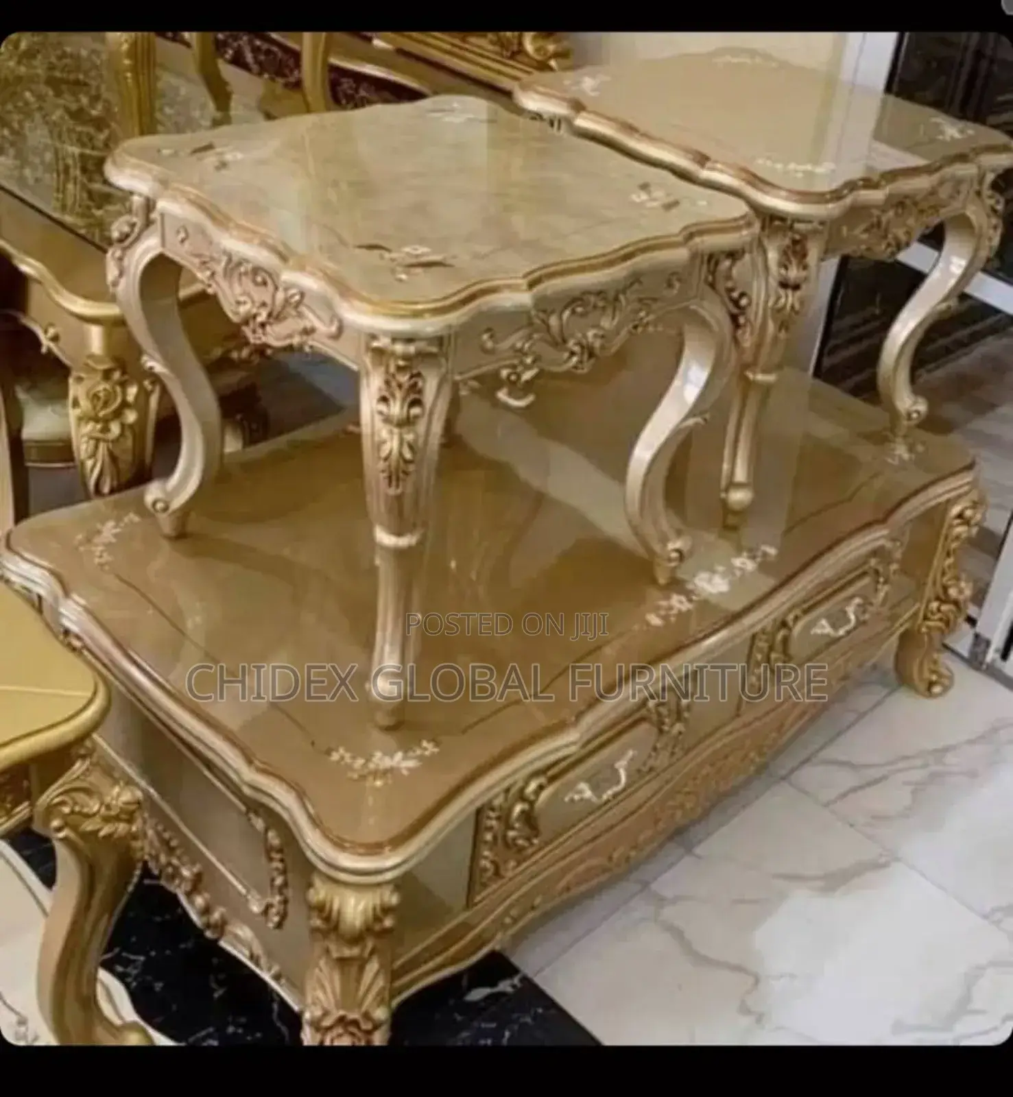 Wooden Royal Center Table and Stools
