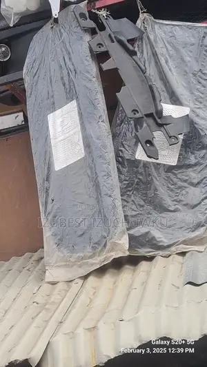 Bonnet Mat Corolla 2005