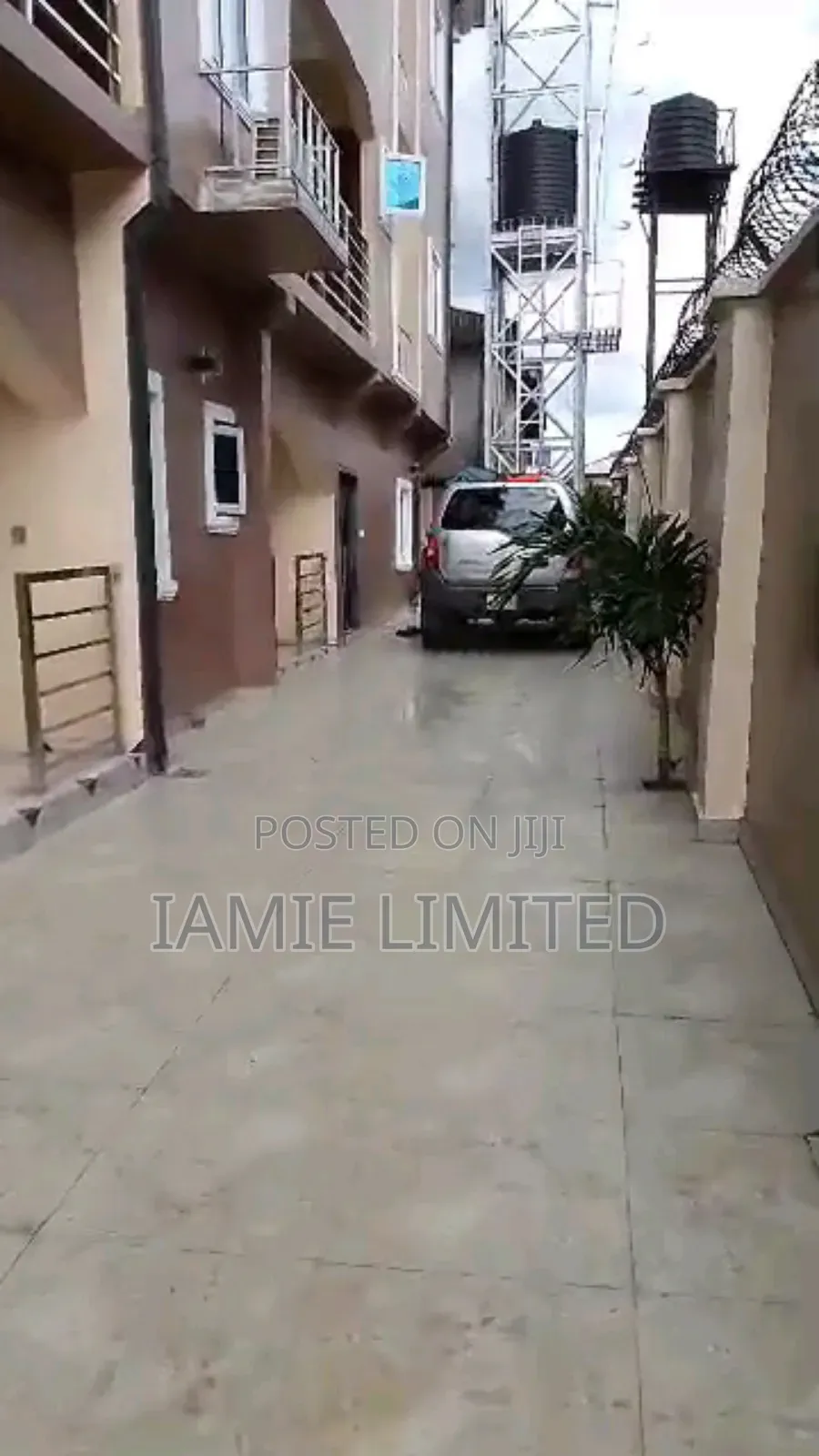 2bdrm Block of Flats in Jakpa Road, Warri for rent