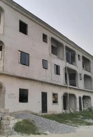 2bdrm Block of Flats in Chalisco, Warri for sale