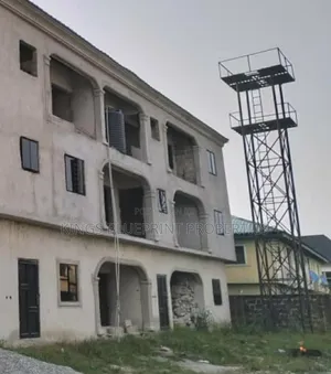 2bdrm Block of Flats in Chalisco, Warri for sale