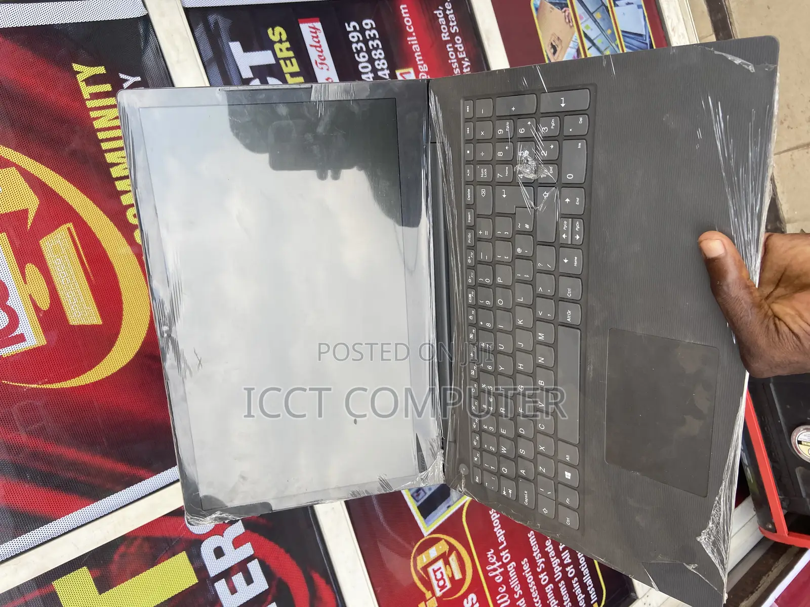 New Laptop Lenovo 8GB Intel Core I5 HDD+SSD 320GB