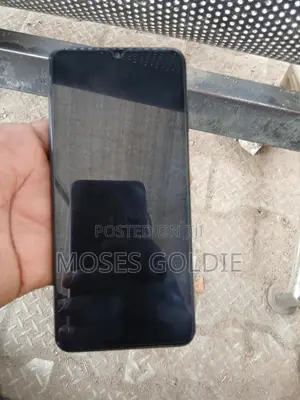 Photo - Samsung Galaxy A04s 64 GB Black