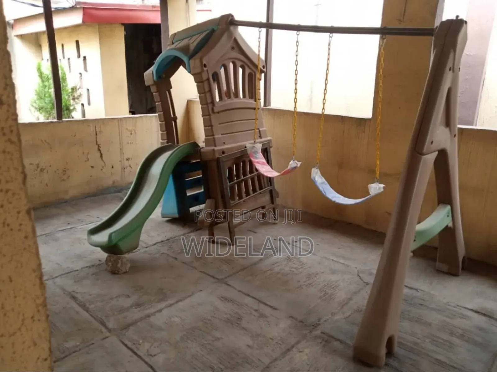 Primary Wing and Slide