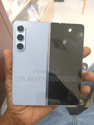 Photo - Samsung Galaxy Z Fold 5 256 GB Blue