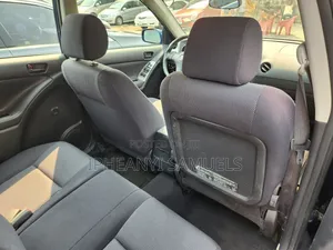 Pontiac Vibe GT 2005 Blue