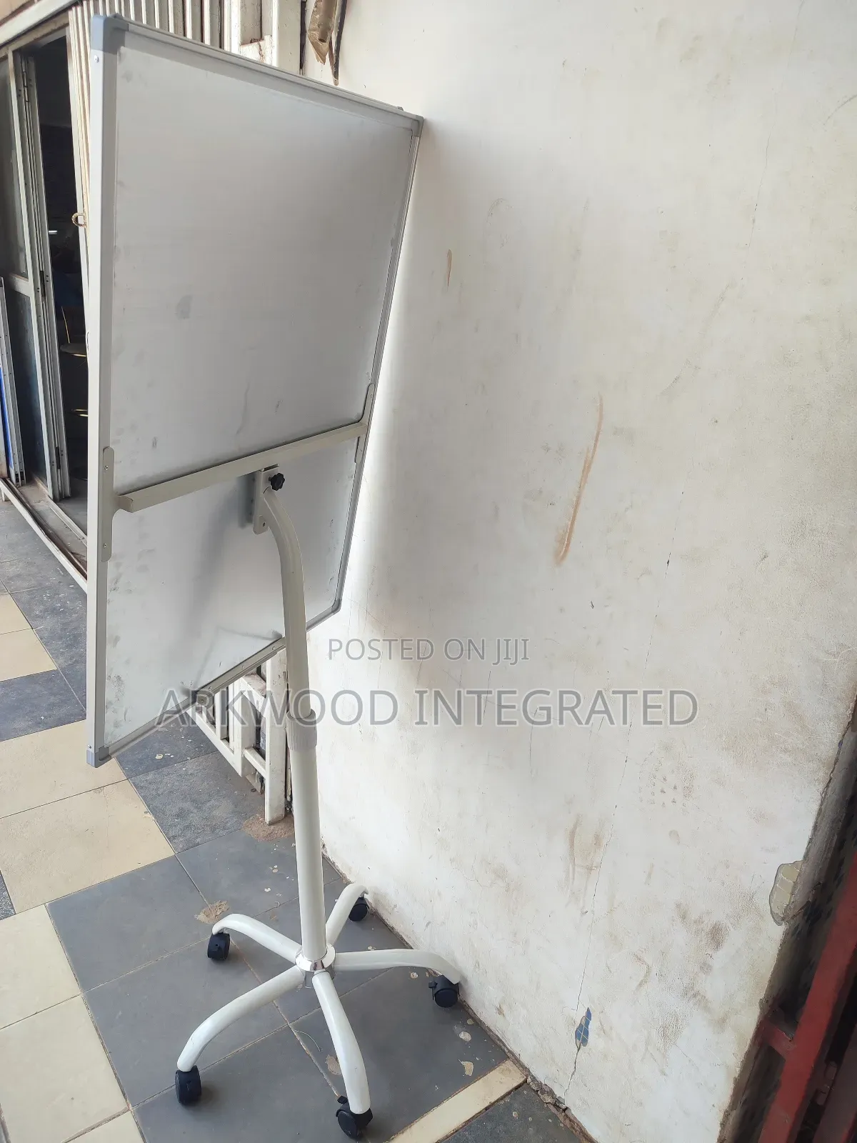 Training White Board With Height Adjustable Stand
